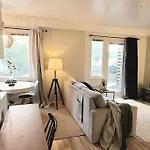 Modern With Free Parking & Sauna Ylojarvi