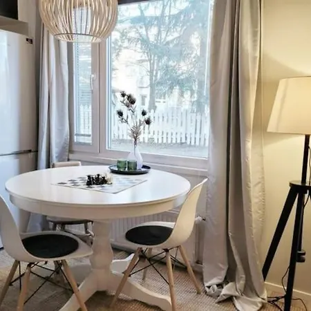 Modern With Free Parking & Sauna Apartment