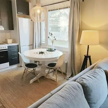 Modern With Free Parking & Sauna Apartment