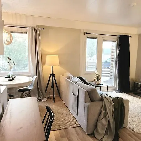 Modern With Free Parking & Sauna Ylojarvi