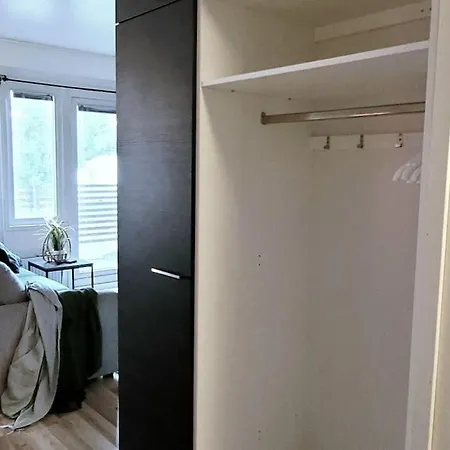 Modern With Free Parking & Sauna Apartment